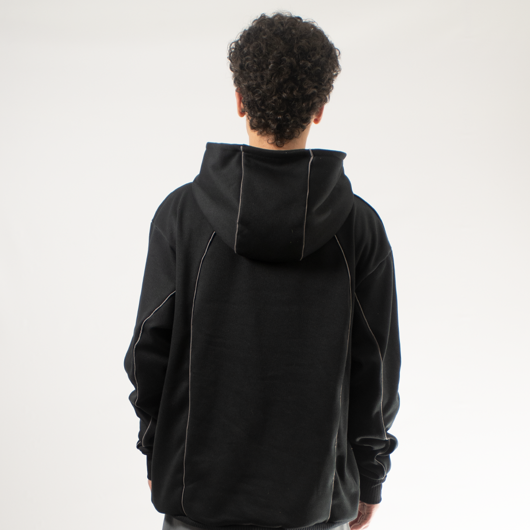 Hoodie negro líneas