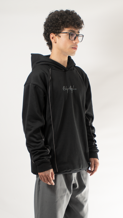 Hoodie negro líneas