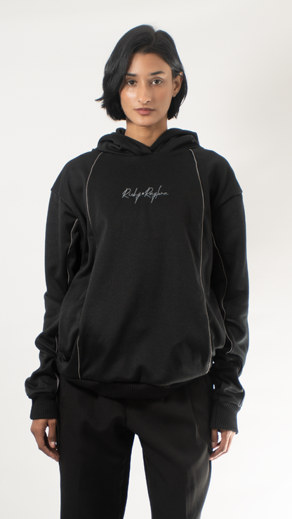 Hoodie negro líneas