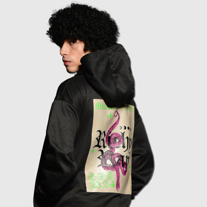 Hoodie negra estampada