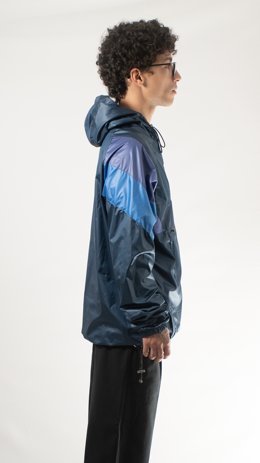 Chaqueta cortavientos azul unisex