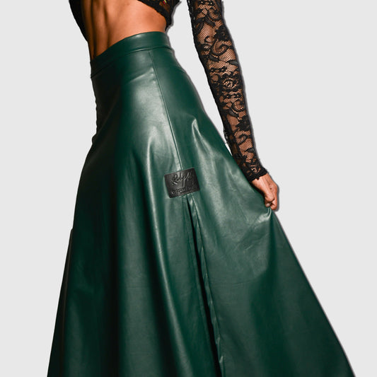 Falda de cuerina verde