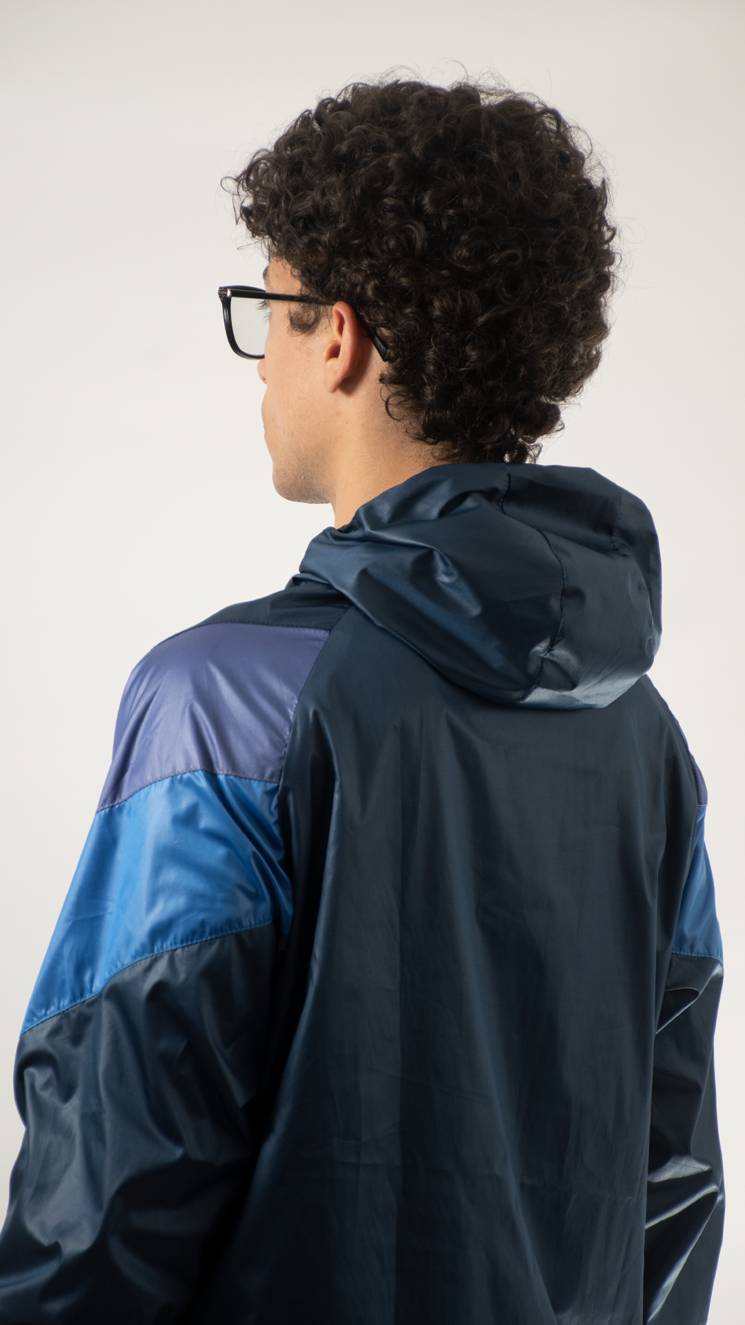 Chaqueta cortavientos azul unisex