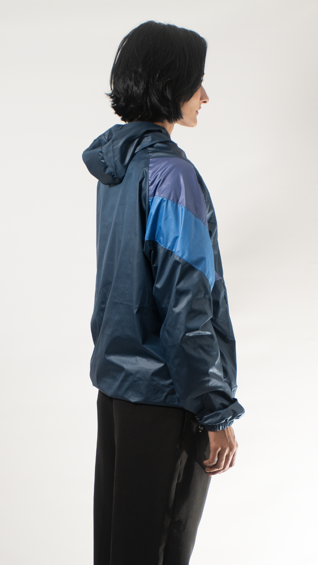 Chaqueta cortavientos azul unisex