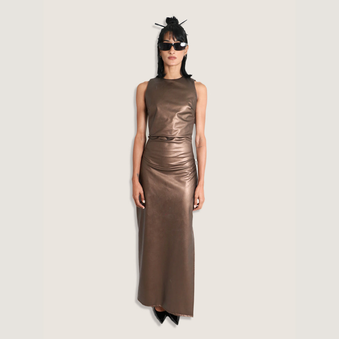 Vestido cuerina café
